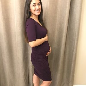 Quarter sleeve knee length maternity dress